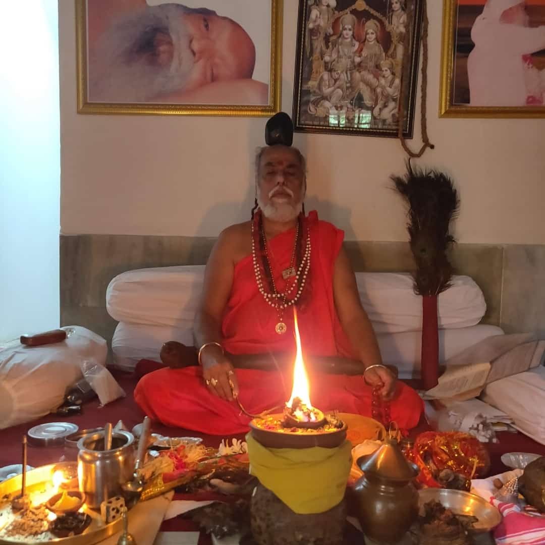 Astrologer Sanjay Shastri